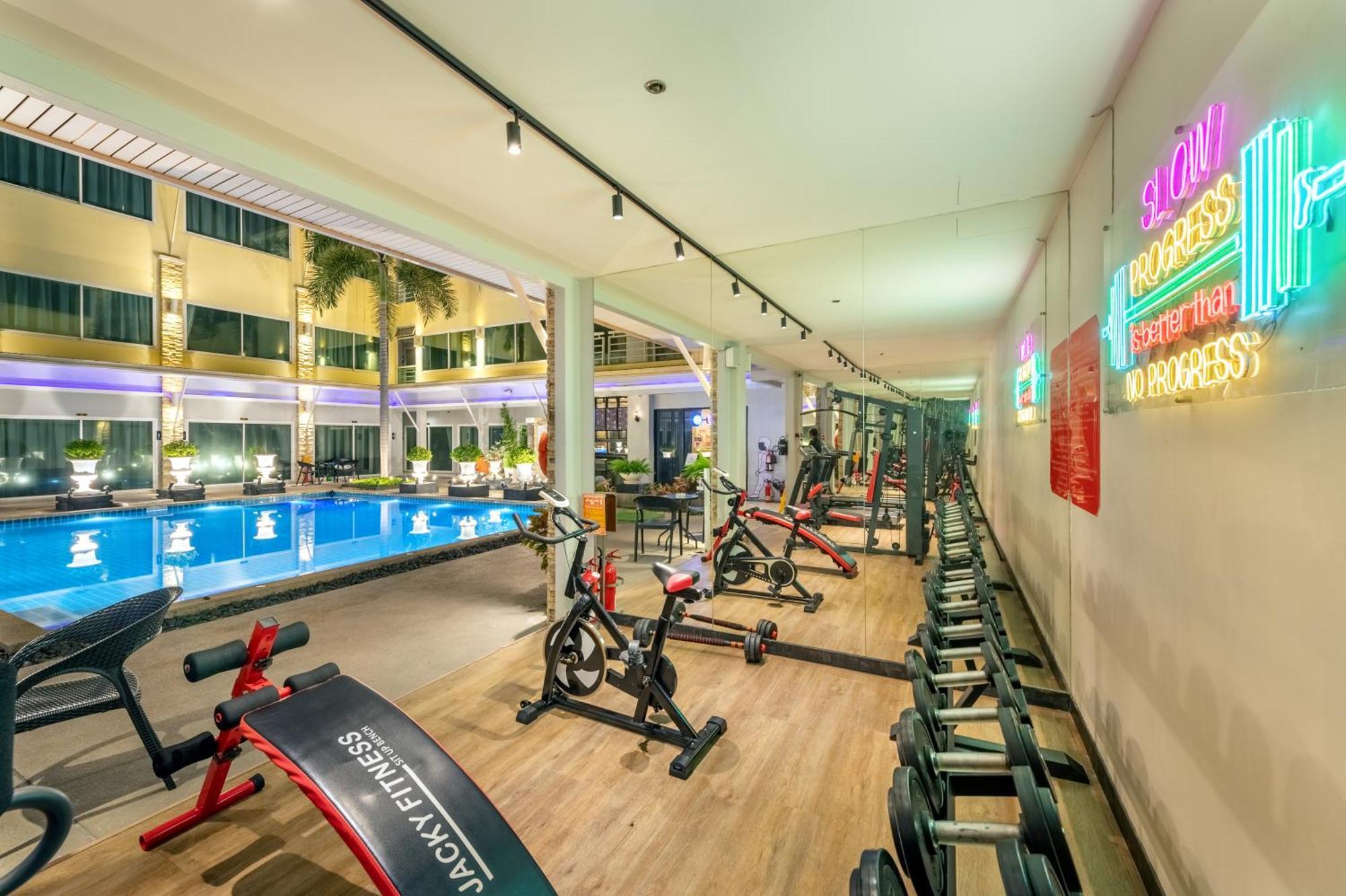 Qiu Hotel Sukhumvit Sha Plus Bangkok Bagian luar foto