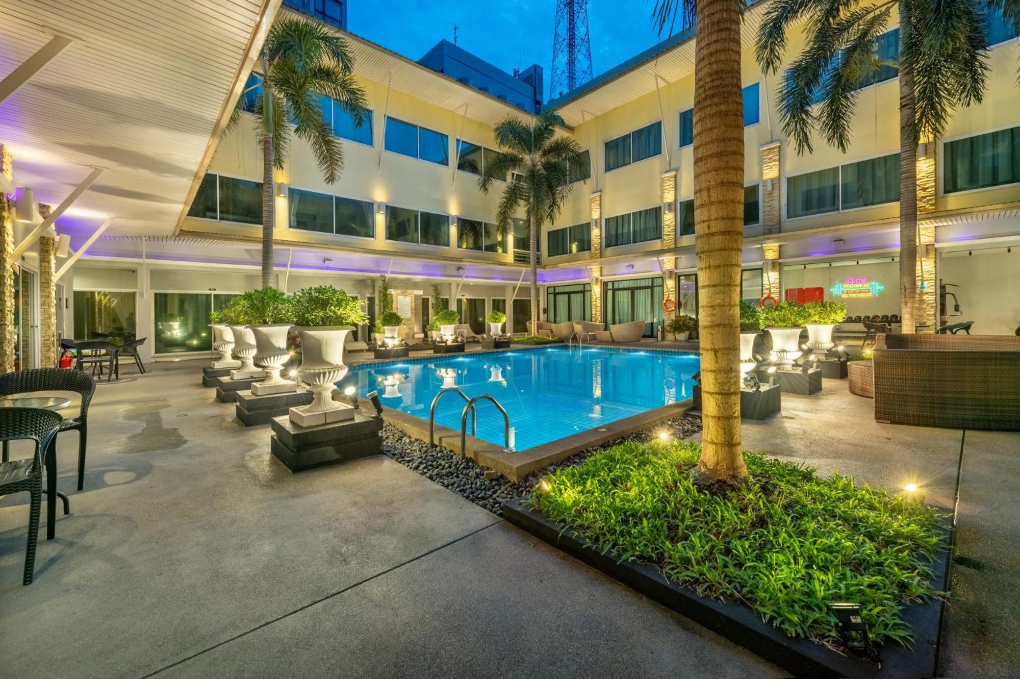 Qiu Hotel Sukhumvit Sha Plus Bangkok Bagian luar foto