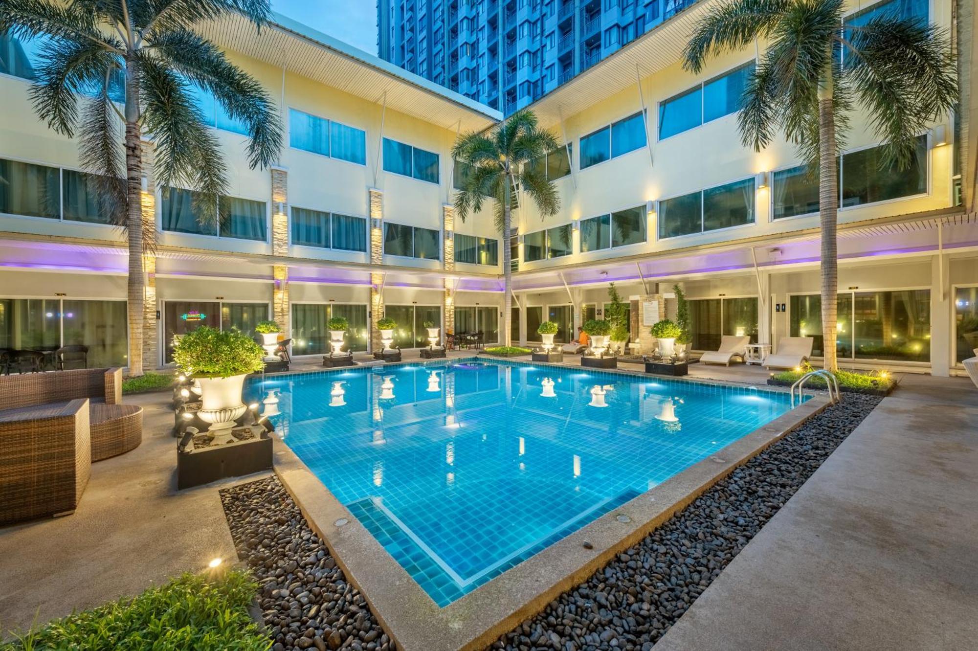 Qiu Hotel Sukhumvit Sha Plus Bangkok Bagian luar foto