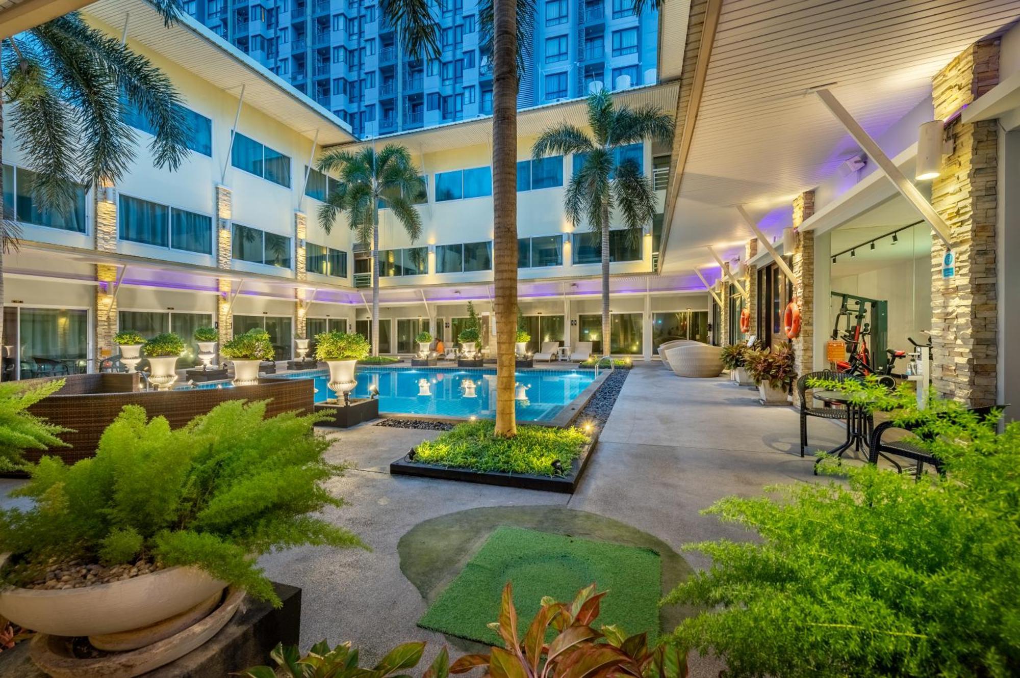 Qiu Hotel Sukhumvit Sha Plus Bangkok Bagian luar foto