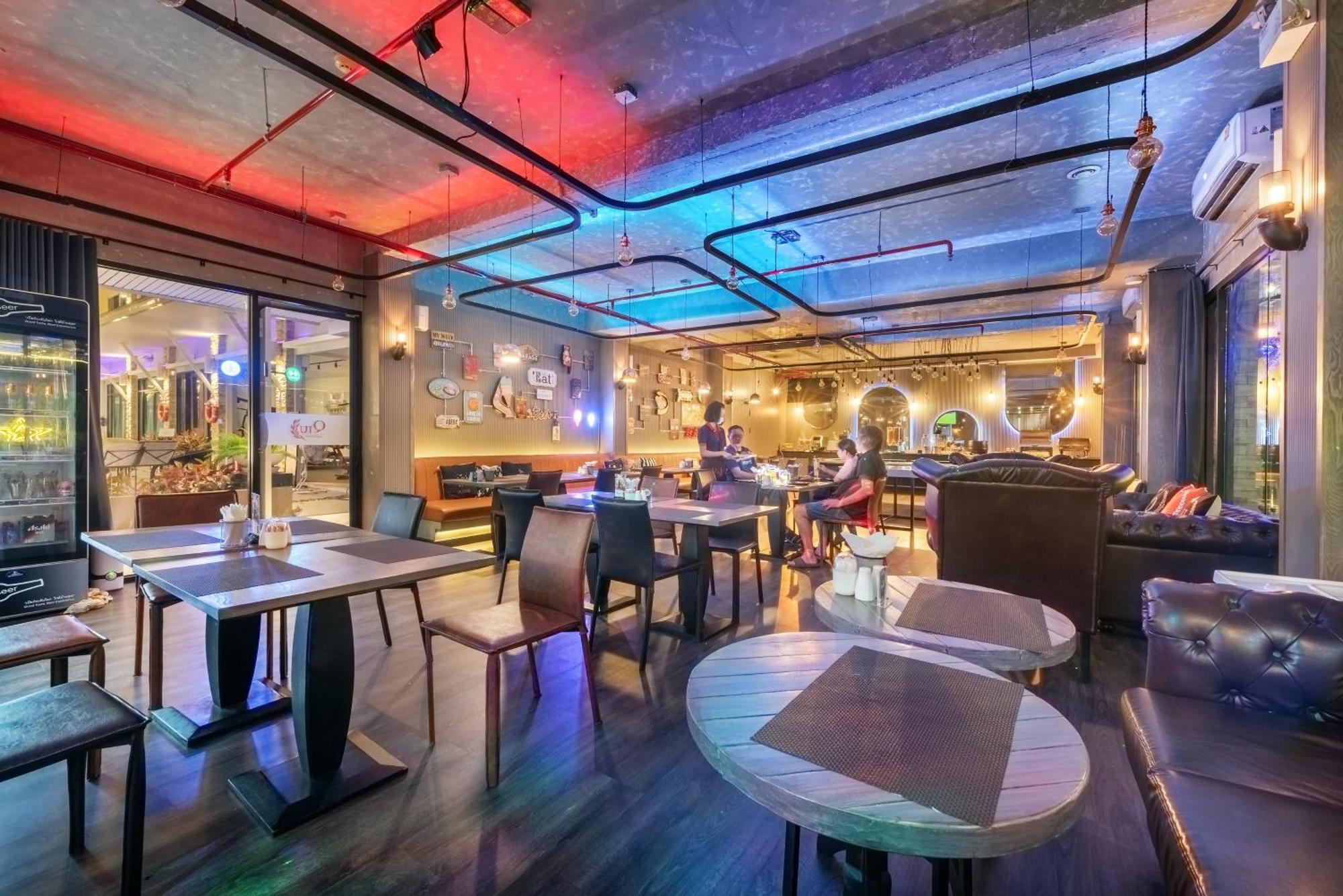 Qiu Hotel Sukhumvit Sha Plus Bangkok Bagian luar foto